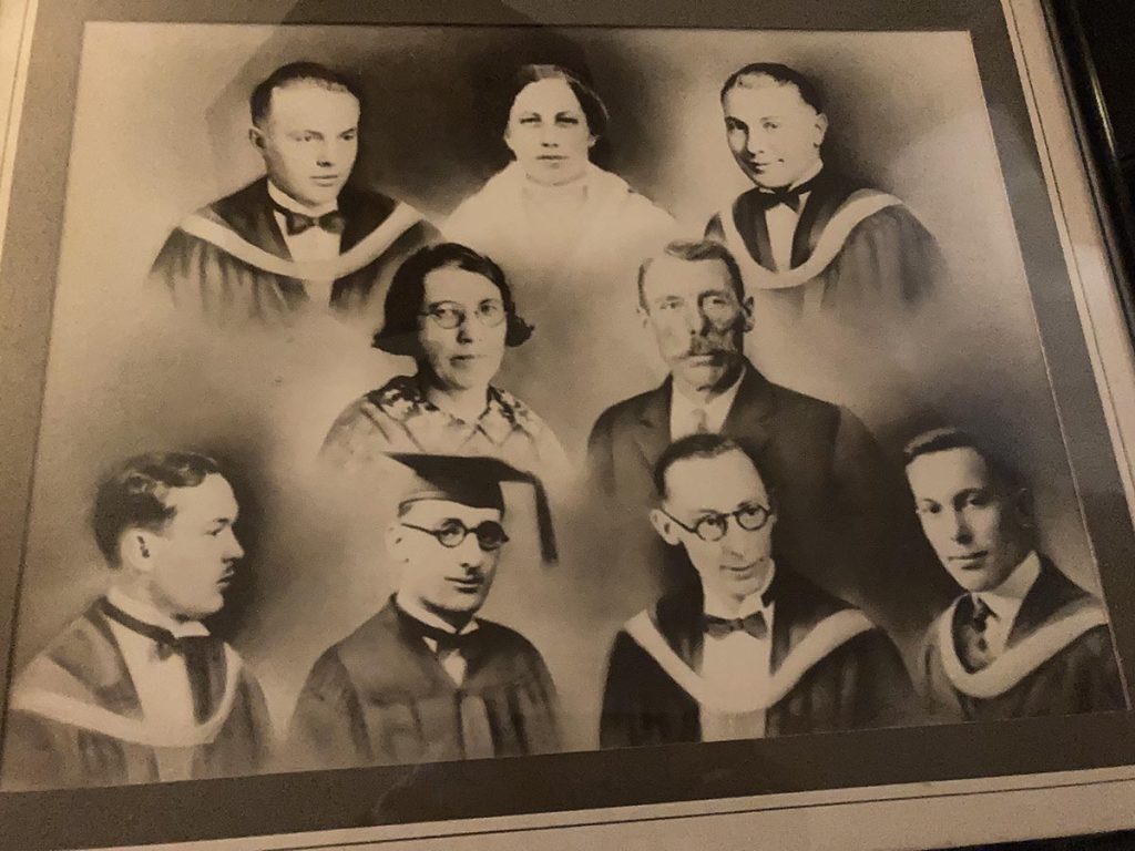 Kostash Family Photo Grads